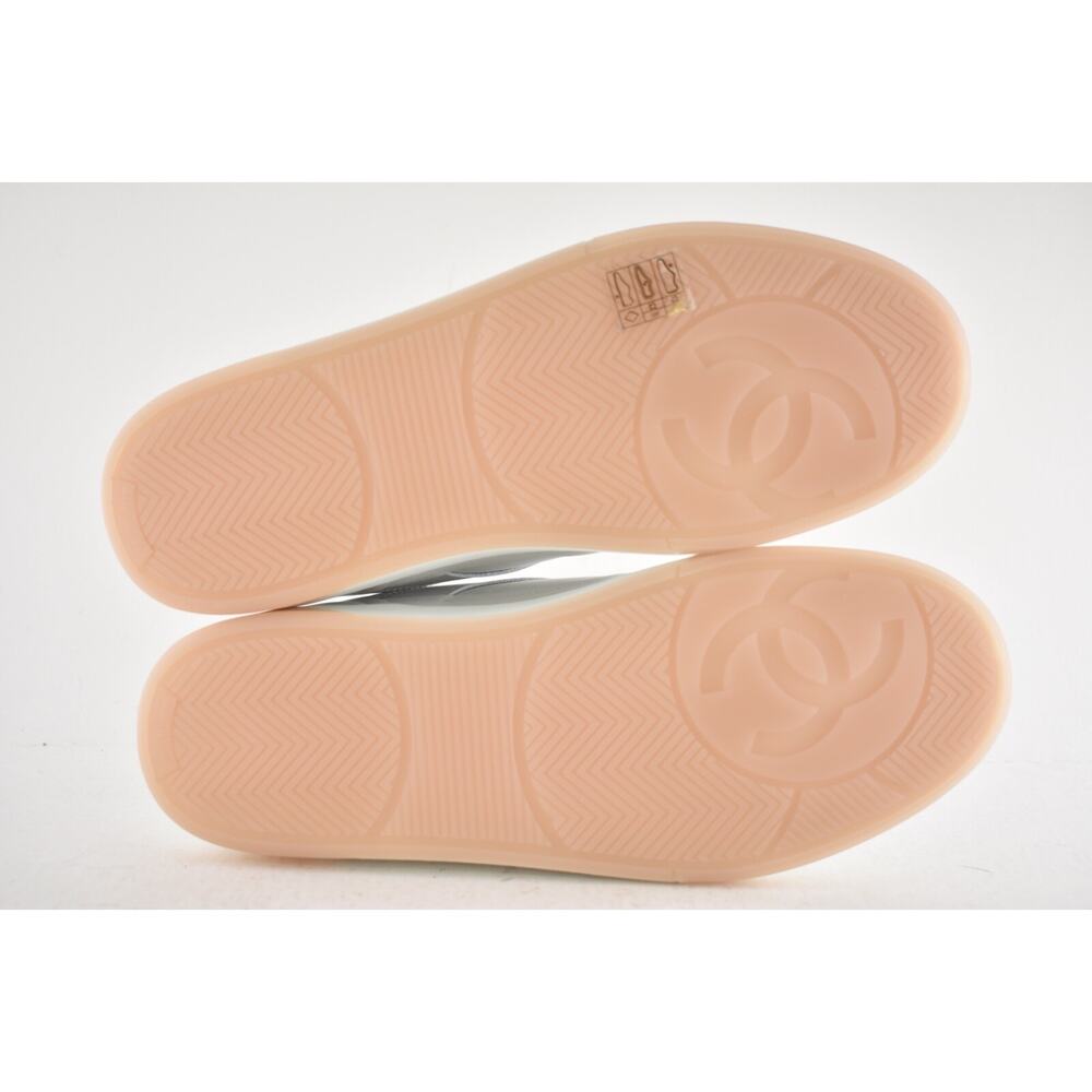 Chanel 24P White Pink Leather CC Logo Flat Lace Up Runner Trainer Sneaker 42 - Picture 15 of 15